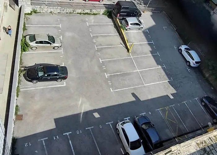 Deluxe Kristian Whit A Private Parking * Rijeka